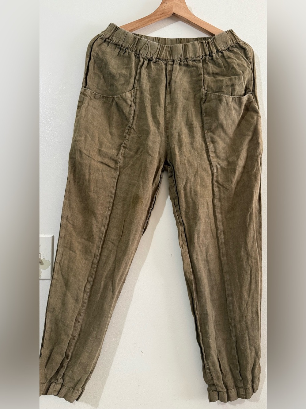 MATE Women’s Olive Green Elastic-Waist Joggers